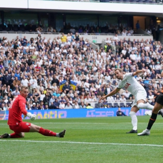 Tottenham lần thứ ba từ chối bán Kane cho Bayern