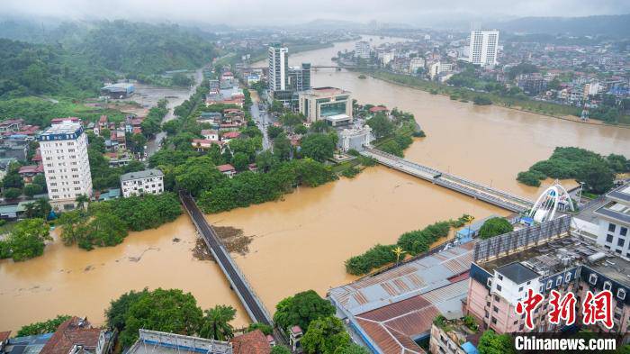 Trung Quốc: Lũ Lụt Ở Huyện Giáp Biên Giới Việt Nam